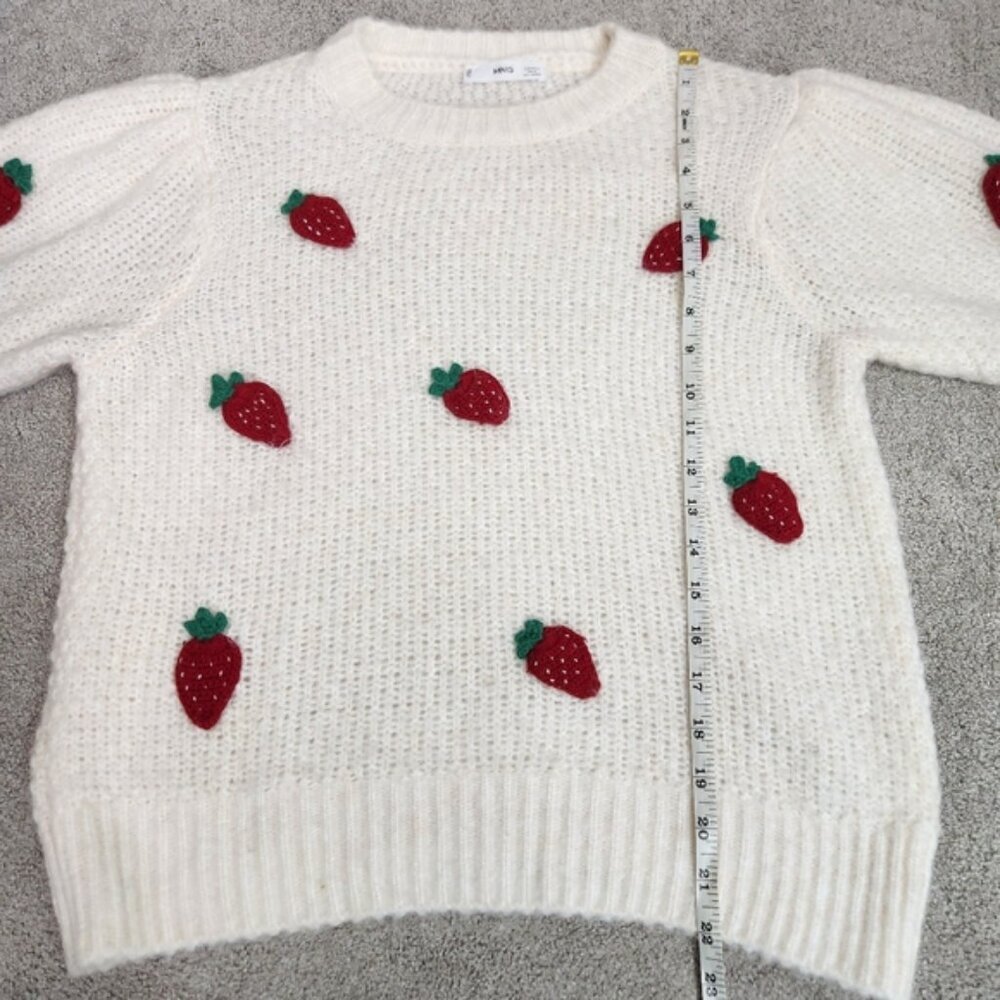 MNG 3D Strawberry Knit Puff Sleeves Size Medium Soft Fuzzy Cozy - Picture 10 of 12
